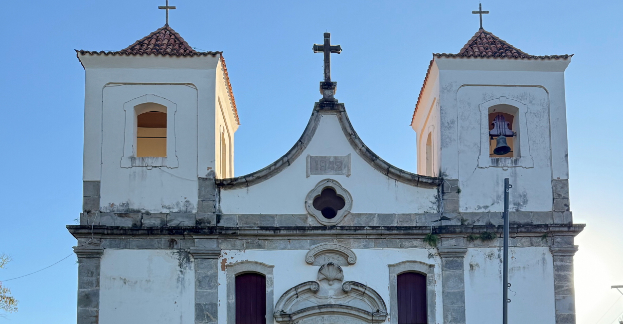 Igreja histórica no distrito Acurui, destino turistico e historico de Itabirito Minas Gerais