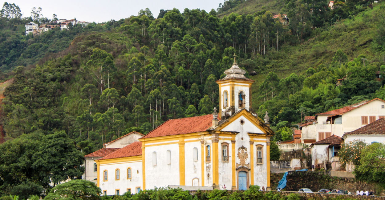 Igreja histórica em Ouro Preto, cidade turistica em Minas Gerais