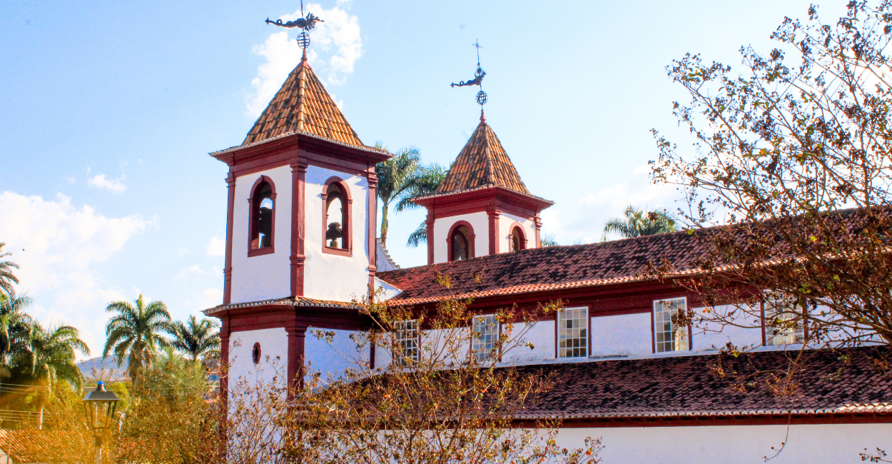 Igreja Matriz no centro histórico e turistico de Sabará, Minas Gerais