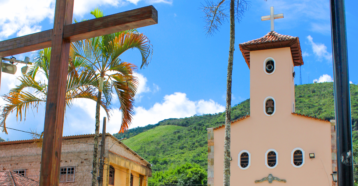 Igreja Matriz de Santo Antônio do Salto, distrito histórico e turistico de Ouro Preto