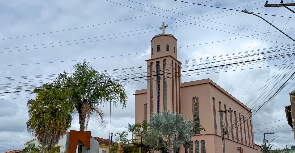 Igreja Nossa Senhora do Pilar, no centro turistico da cidade de Morro do Pilar, em Minas Gerais