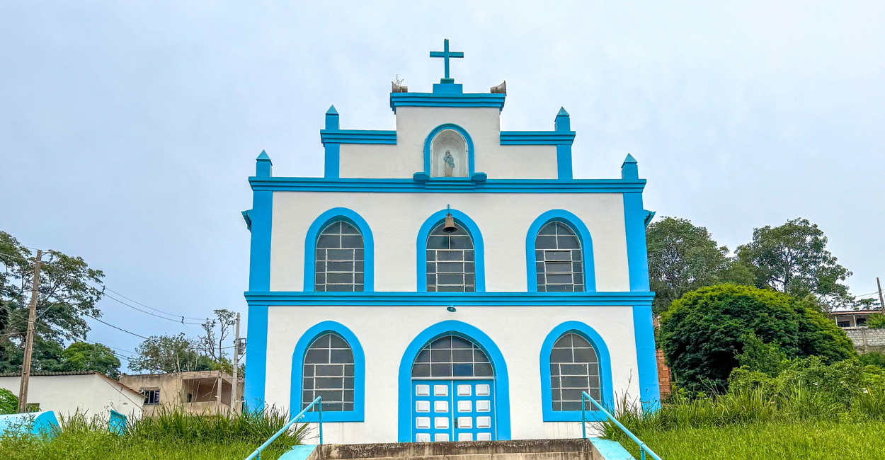 Igreja histórica no centro turistico de Engenheiro Corrêa, distrito de Ouro Preto Minas Gerais