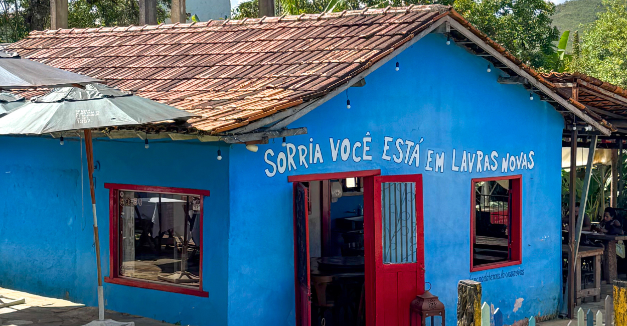 Casa histórica que é uma loja em Lavras Novas, distrito da cidade historica turistica de Ouro Preto