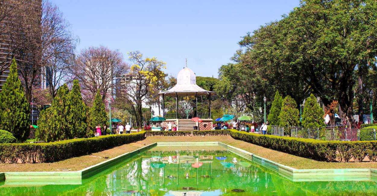 Praça da Liberdade, ponto turistico em Belo Horizonte, MG