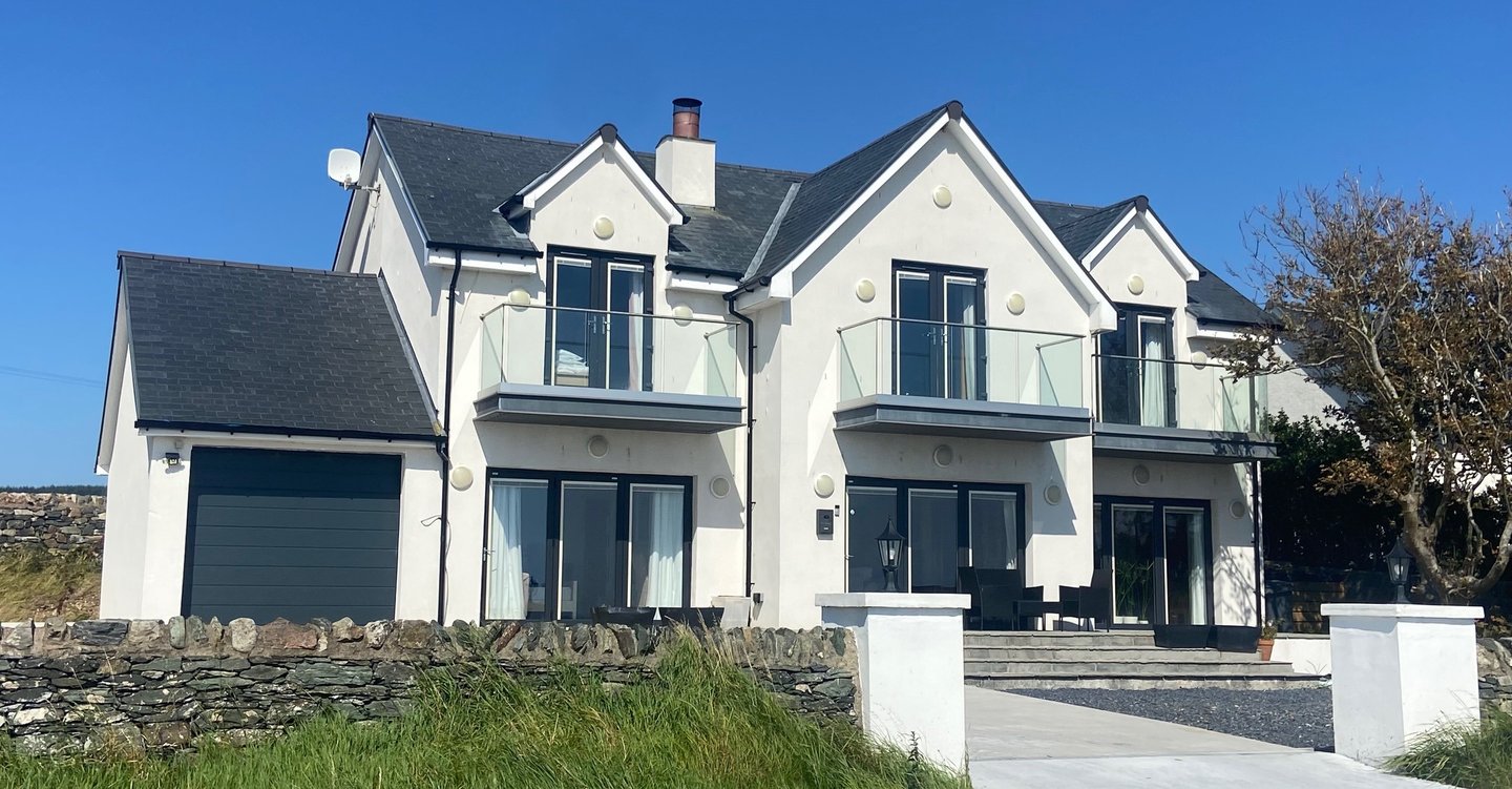Four Bedroom Detached Villa in a Conservation Village 