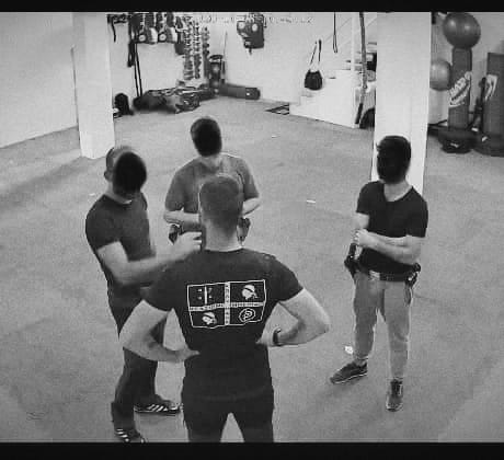 Addestramento F.F.O.O. difesa dell'arma