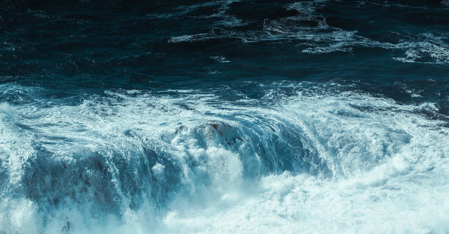  the ocean waves