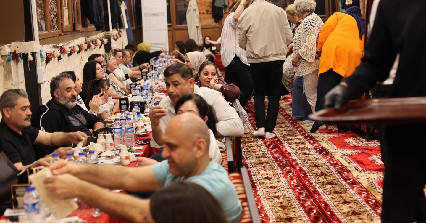 Urfa Sıra Gecesi Yemekli ve Yemeksiz Menü