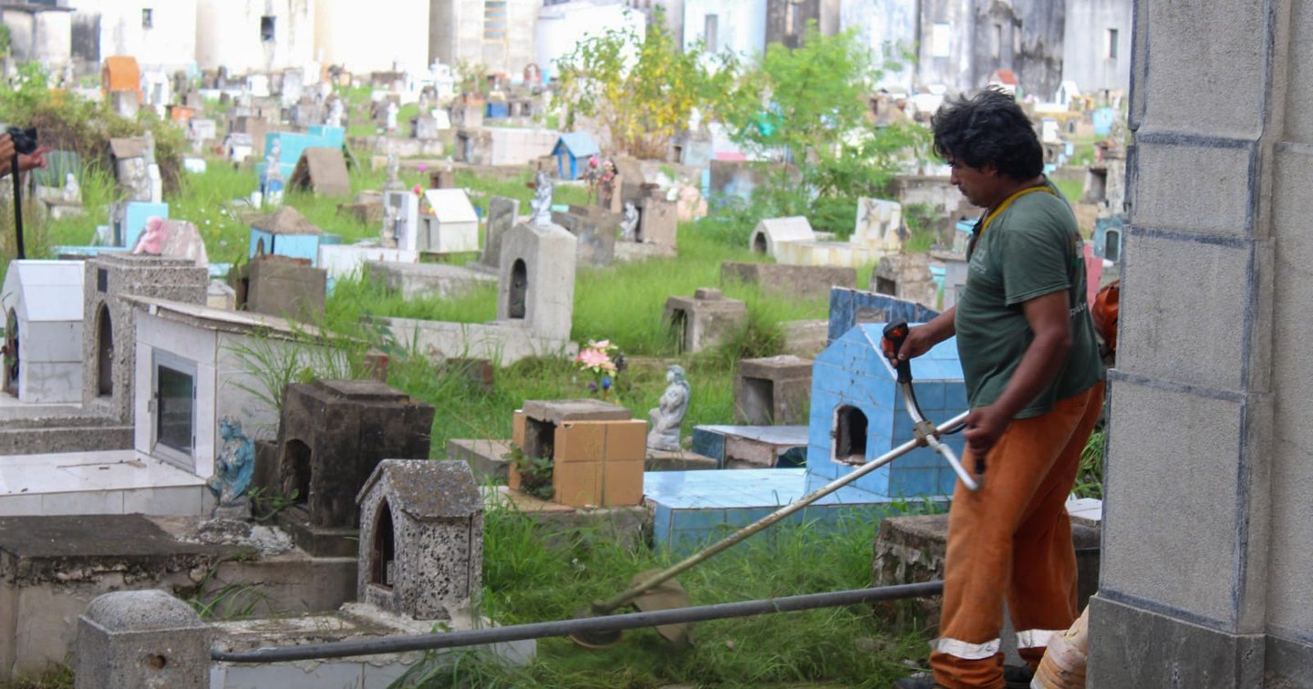 DISTINTOS TIPOS DE INTERVENCIONES PARA MANTENER EN CONDICIONES EL CEMENTERIO  MUNICIPAL