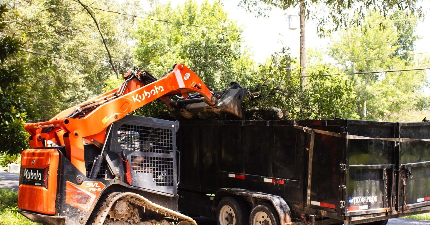 Tree-Mendous Tree Service work site