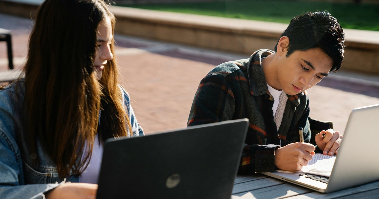 Online IGCSE O Level and Alevel Classes | AcademiaUK