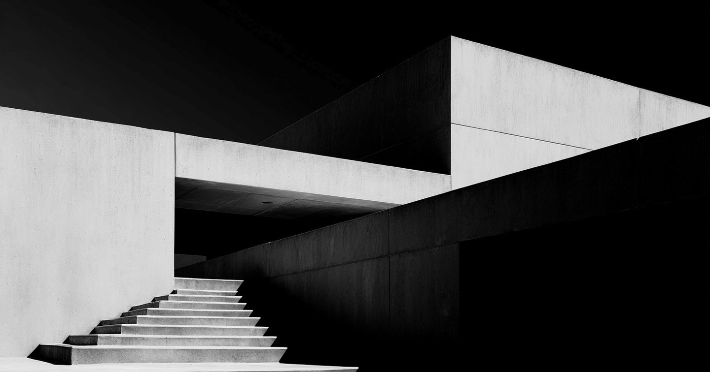 why-do-photographers-use-black-and-white-the-professional-reason