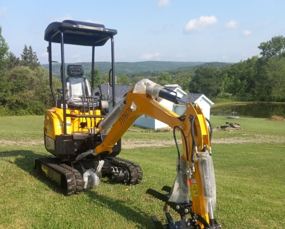 TERROR XIX mini excavator in the field