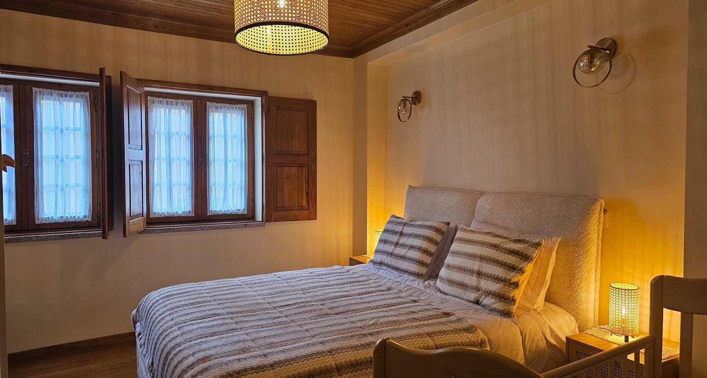 Casa do Mel - Quarto de casal confortável