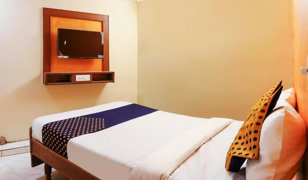 Hotel Sri - Palani Temple Near Hotels Rooms Lodges