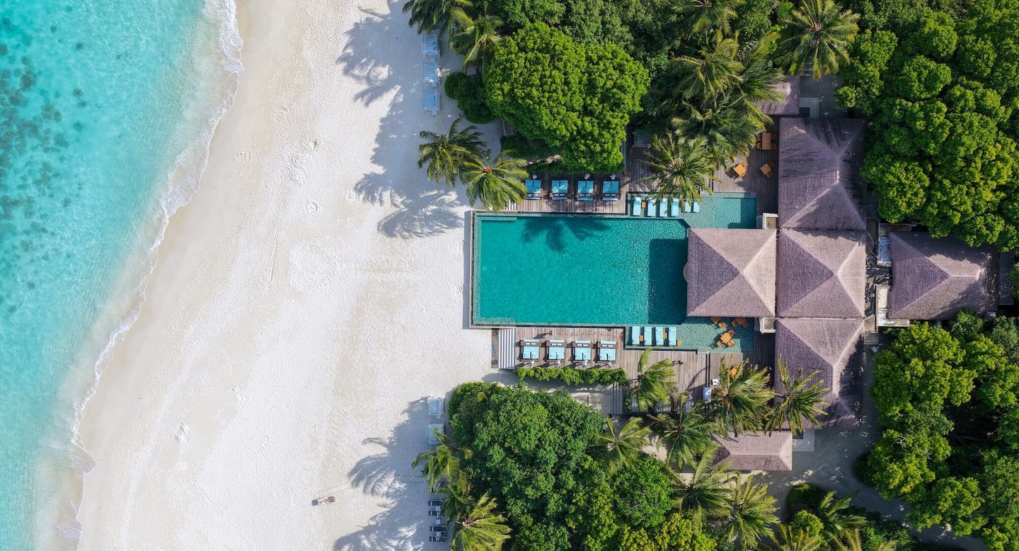 Ayada Maldives main pool
