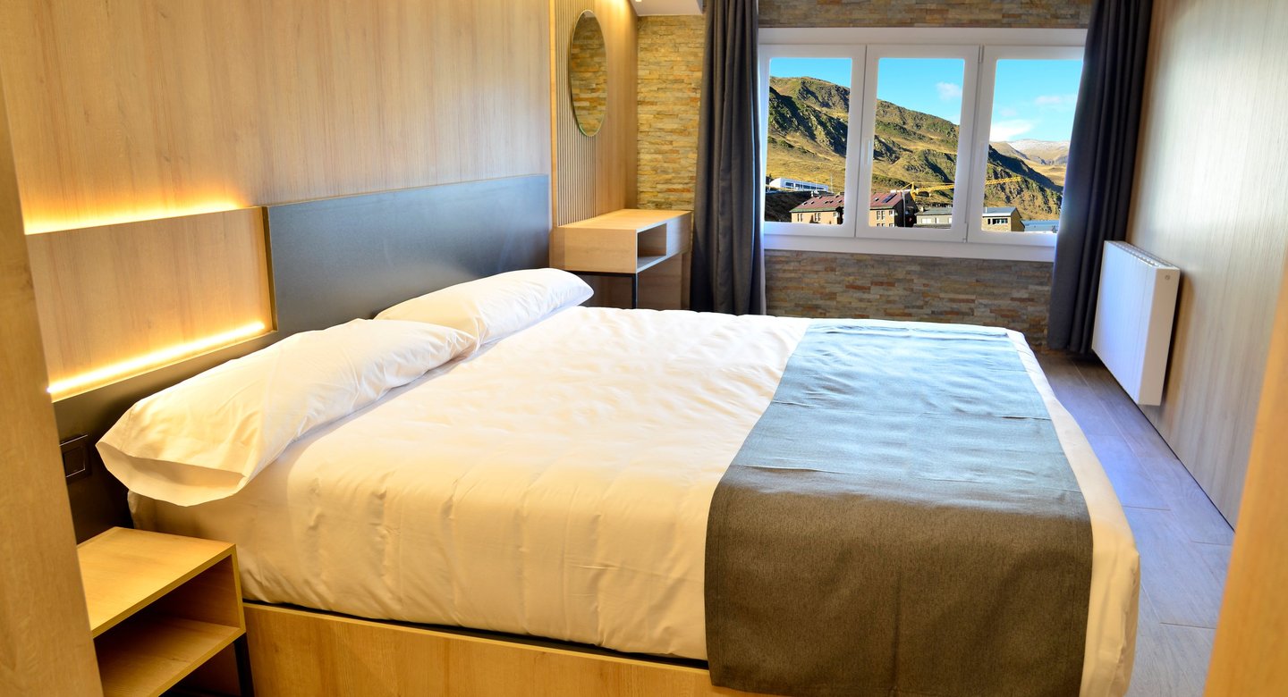 Habitacion hotel Catanies, Pas de la Casa, Grandvalira