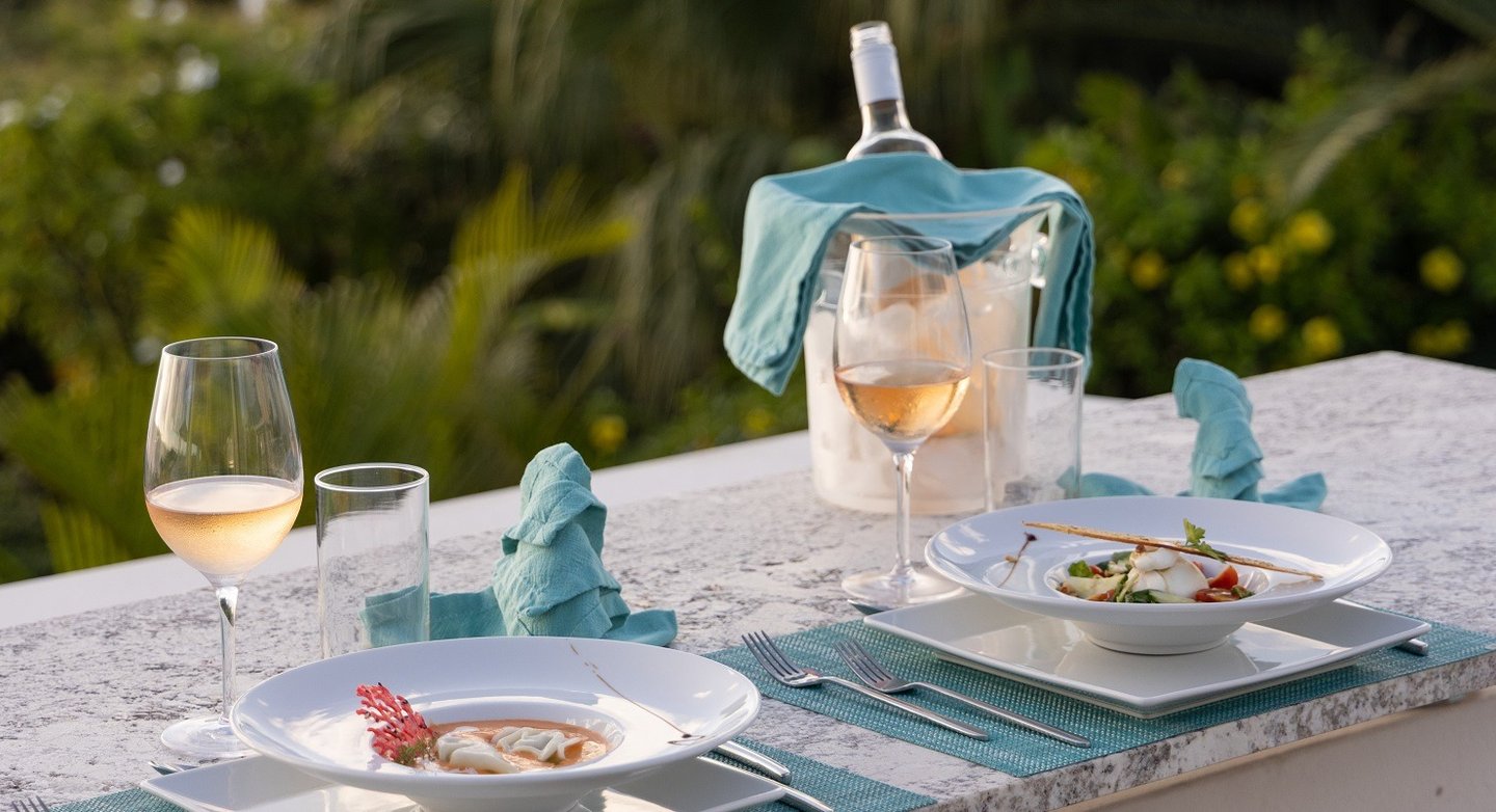 Romantic villa dinner setup in Saint Martin