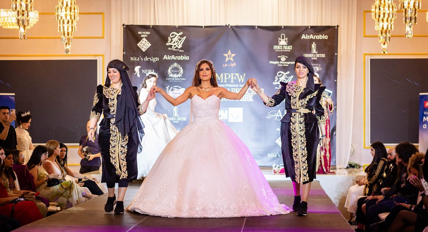 Moda, "Tradición y Glamour: Ziana Princesa Amira deslumbra en la Moroccan Princess Fashion Week"