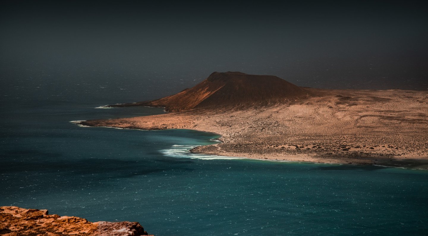 a volcanic island of canary