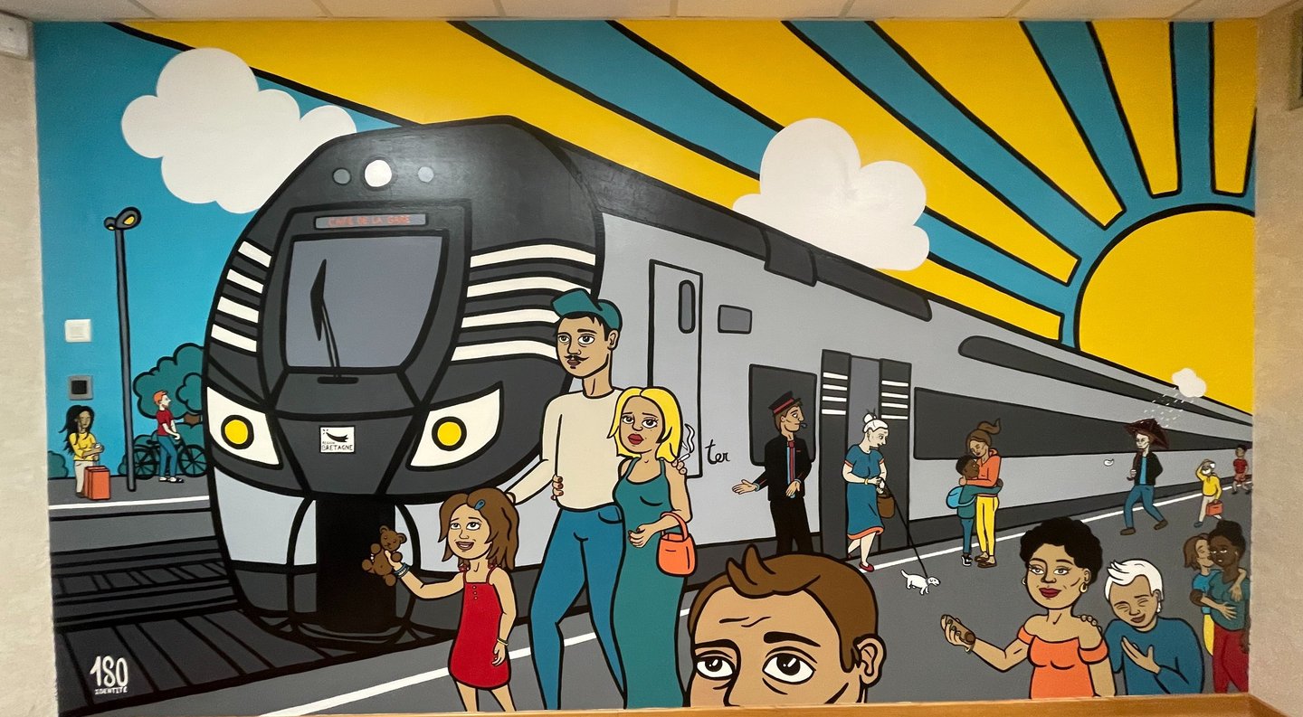Fresque murale 2,5*4,5 1SO IDENTITE - Café de la gare Montfort sur Meu - Arrivée TER Région Bretagne