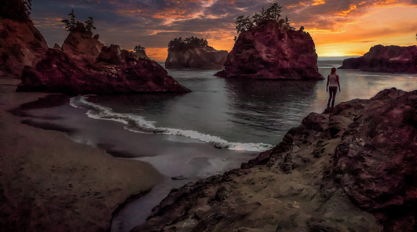 Sunset along Oregon's spectacular southern coast.