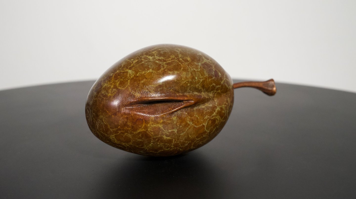 Maquette Victoria’s Plum By Mark Richard Hall