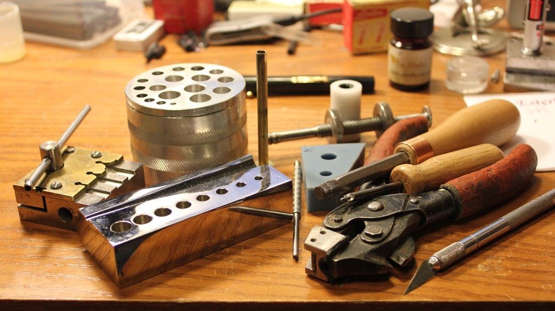 Modern and Vintage fountain pens restoration