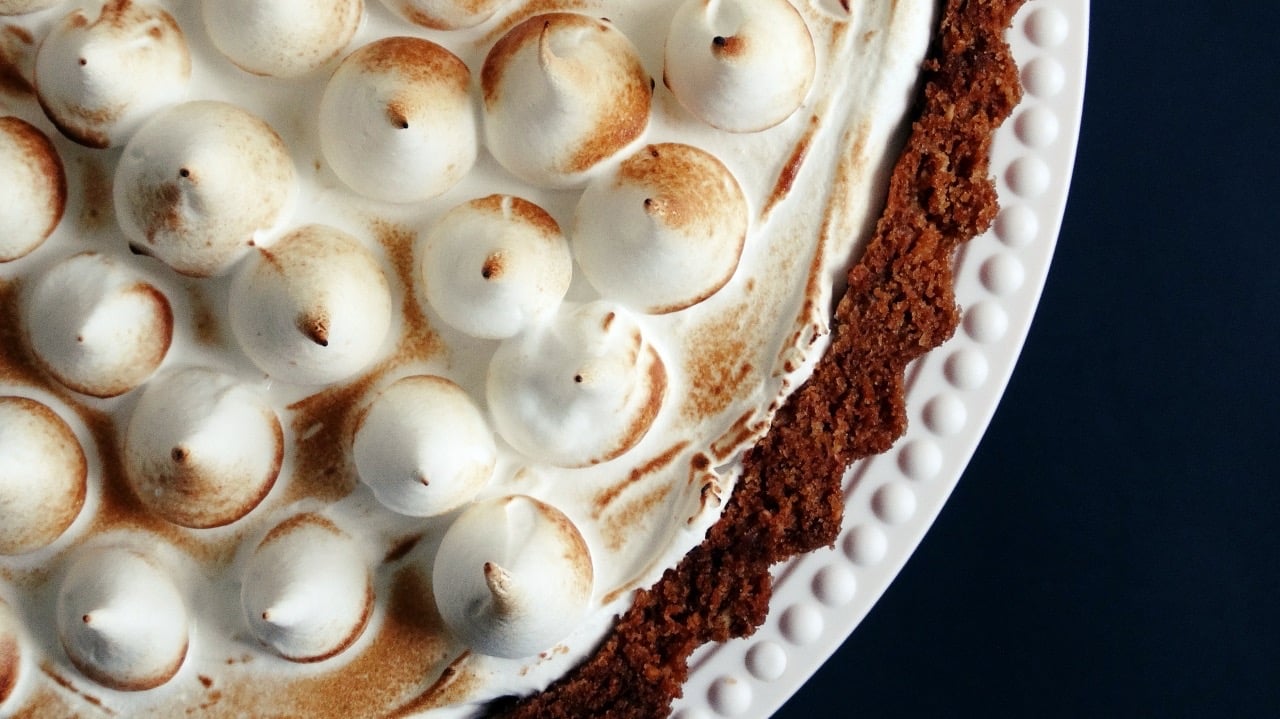 Lemon & White Chocolate Meringue Pie