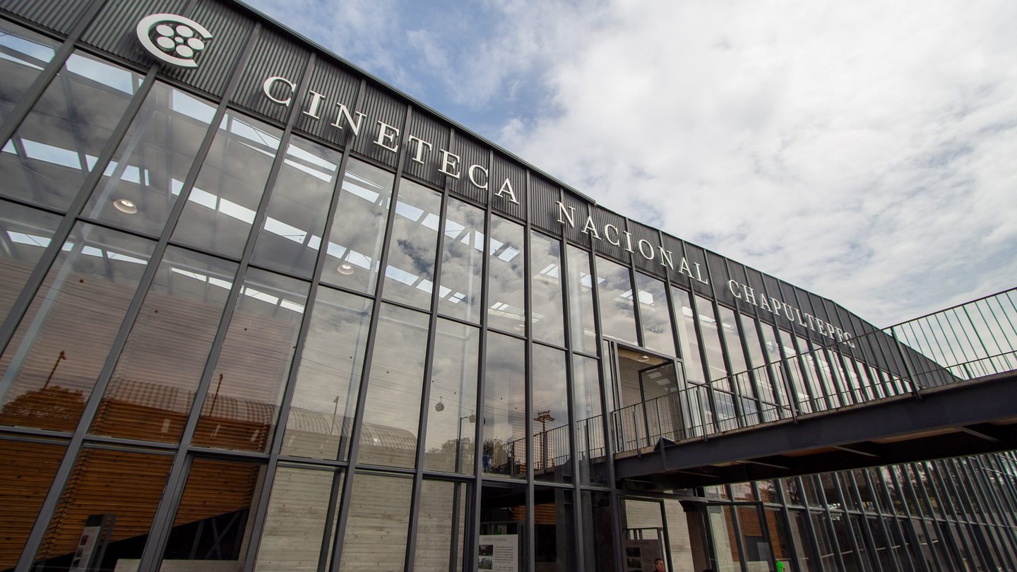 ¿Cómo Llegar a la Cineteca de Chapultepec en el Cablebús?
