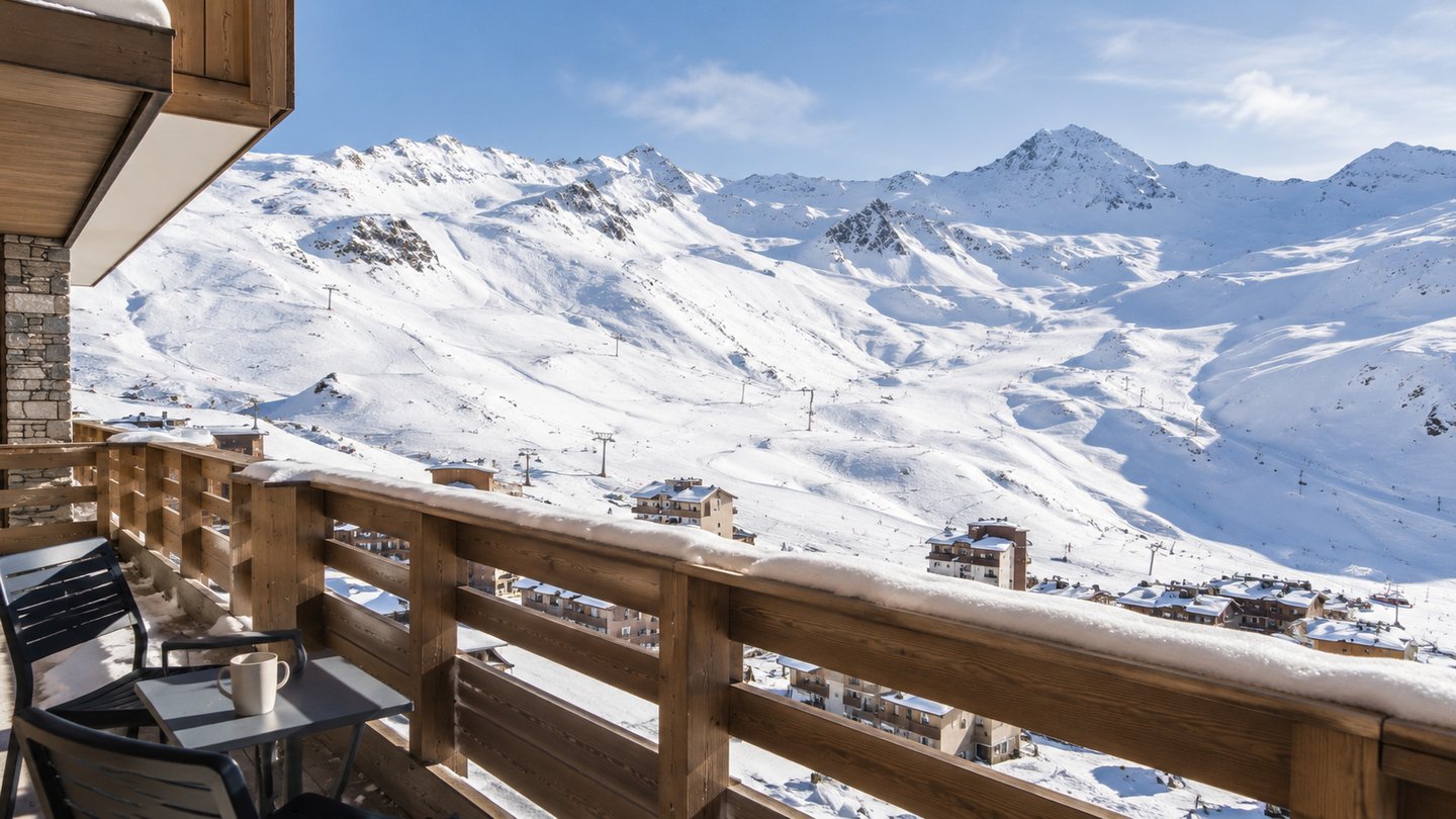 Snowy alpine balcony view in Val Thorens, French Alps, representing winter stay availability.
