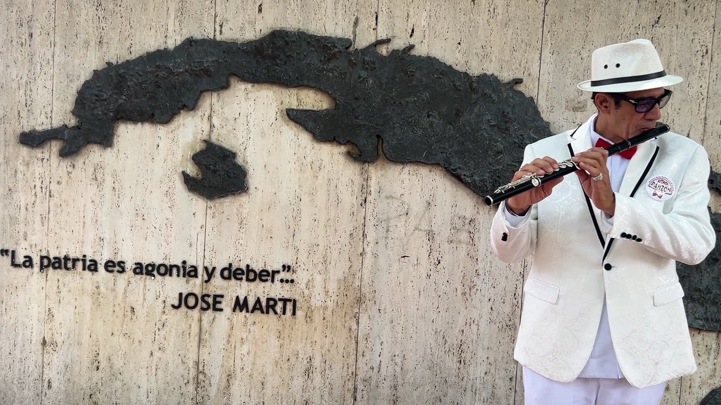 Cuba American flutist Maestro Bobby Ramirez