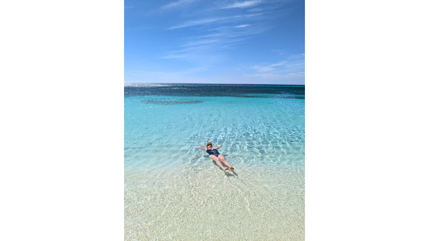 bahia de los aguilas barahona