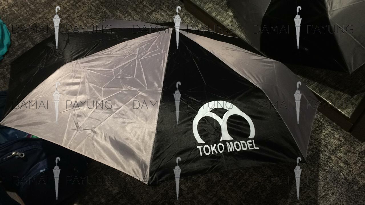 Payung promosi polos lipat toko model