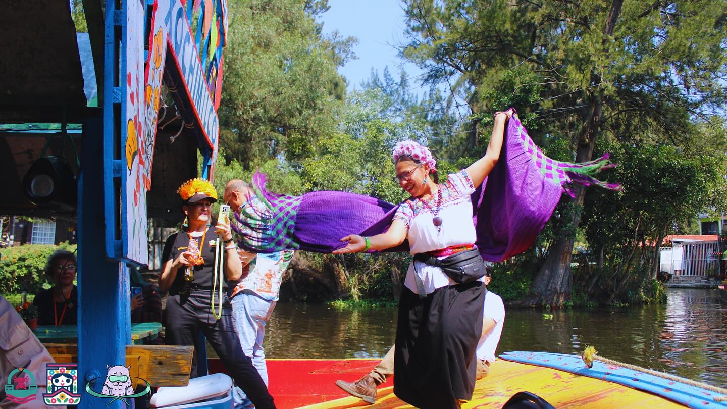 Apapalot. La mariposa de la aguas que cuenta leyendas y narra historias de amor.