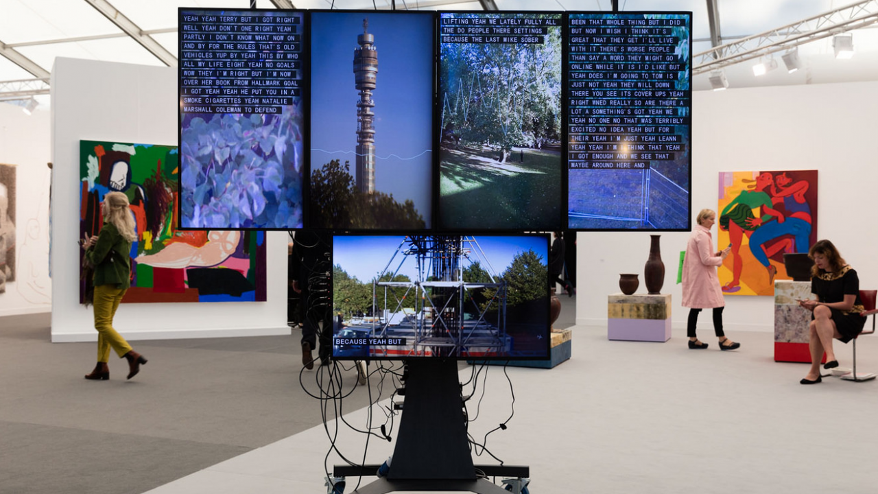 Cory Arcangel: Artista pós-conceitual americano, Arcangel trabalha em diversas mídias.