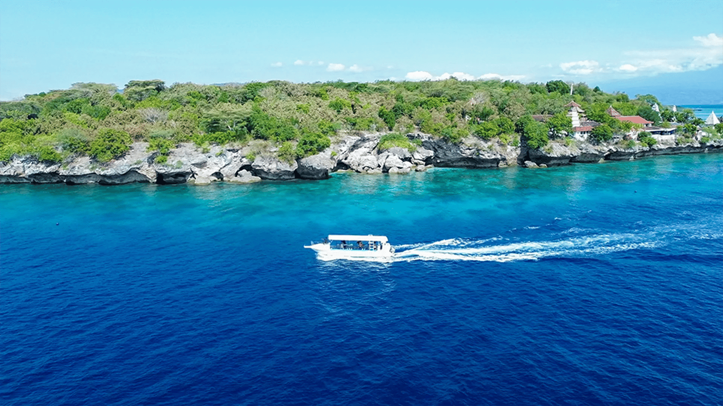 Boat to Menjangan Island