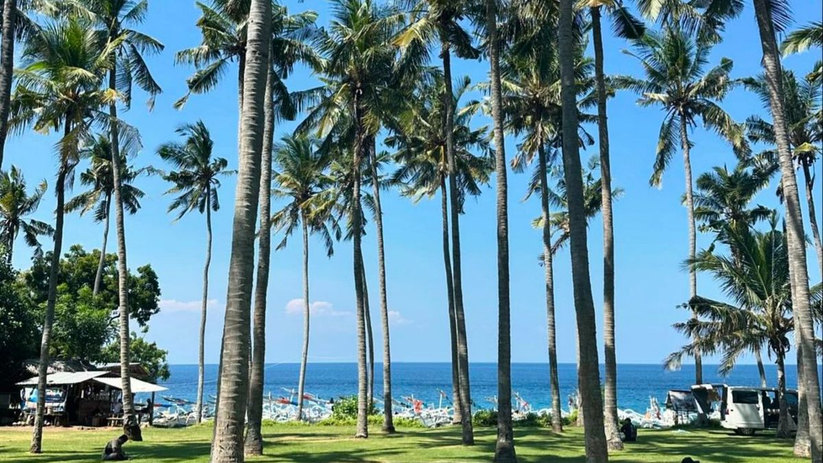 Virgin Beach Karangasem Bali