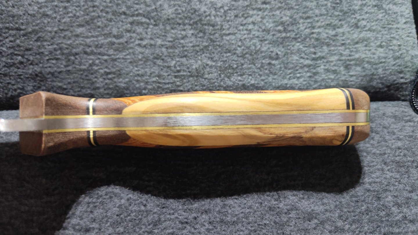 Artisan kitchen knife