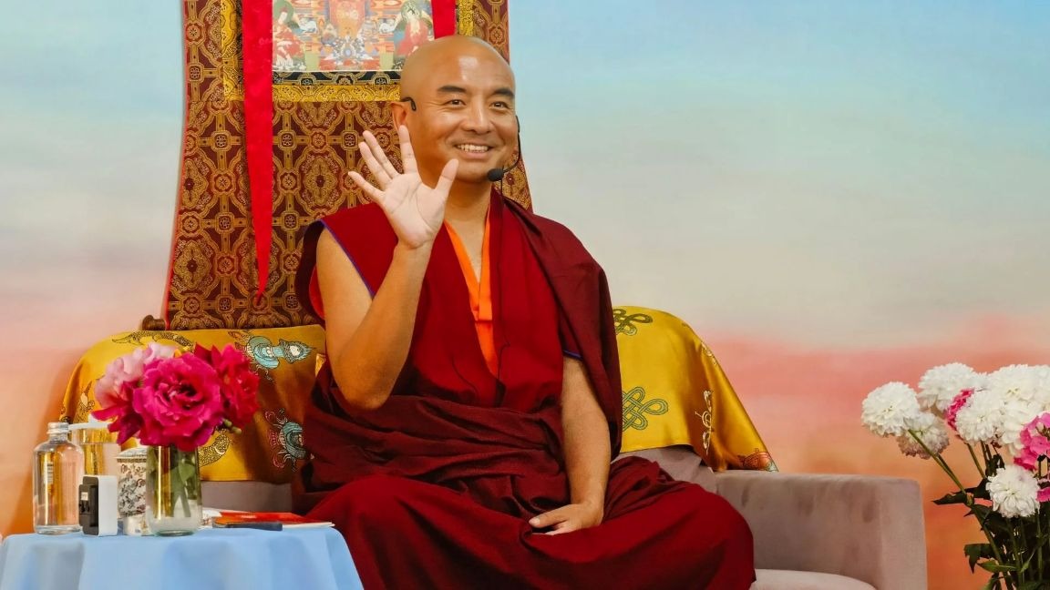 Buddhist Teacher Mingyur Rinpoche teaching meditation techniques
