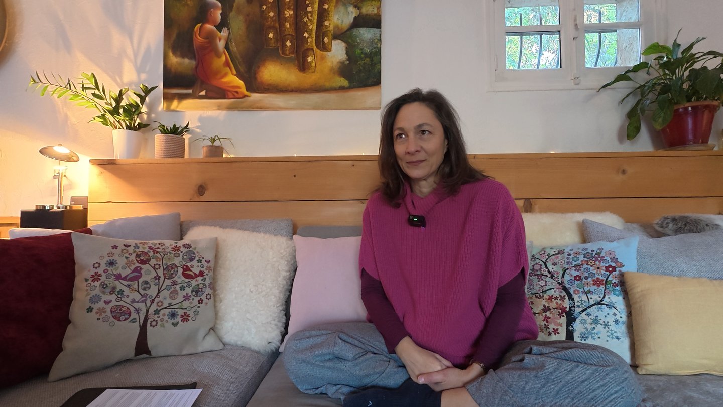 Visual timeline illustrating Kirsti’s journey from yacht life to psychology and spiritual practice on the French Riviera