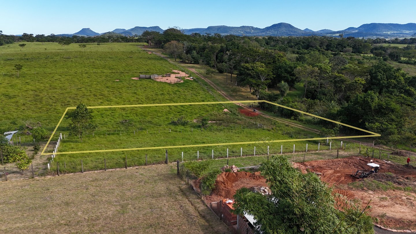Baugrundstück mit Infrastruktur in zentraler Lage von Independencia, Paraguay