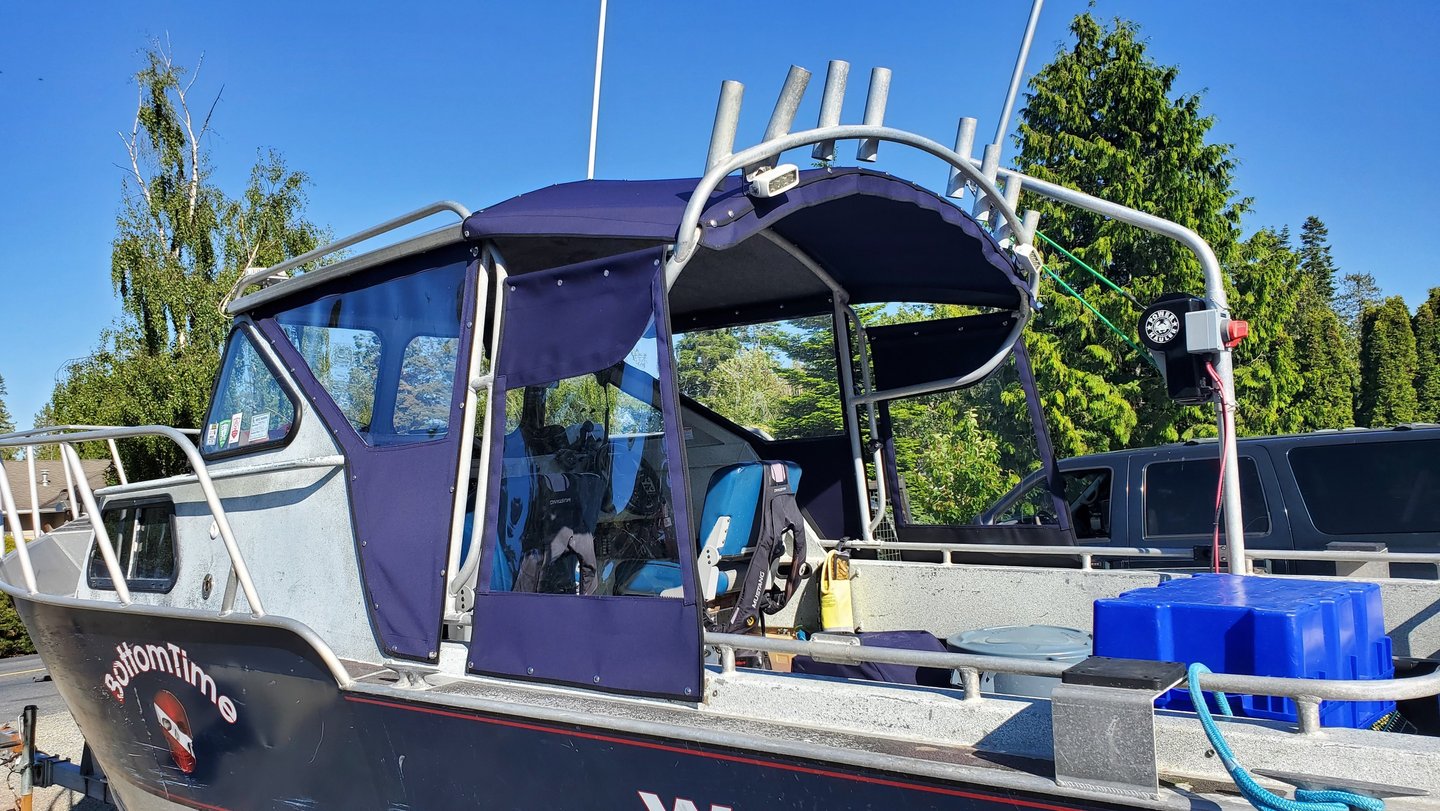 new powerboat enclosure with sunbrella canvas and vinyl windows