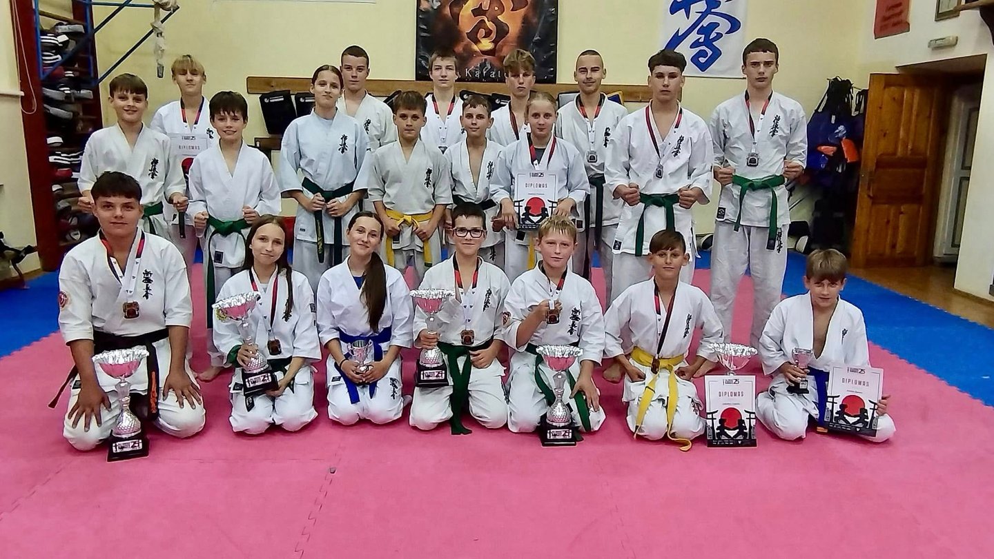 Varžybų čempionai po varžybų „Saulės taurė 2025“