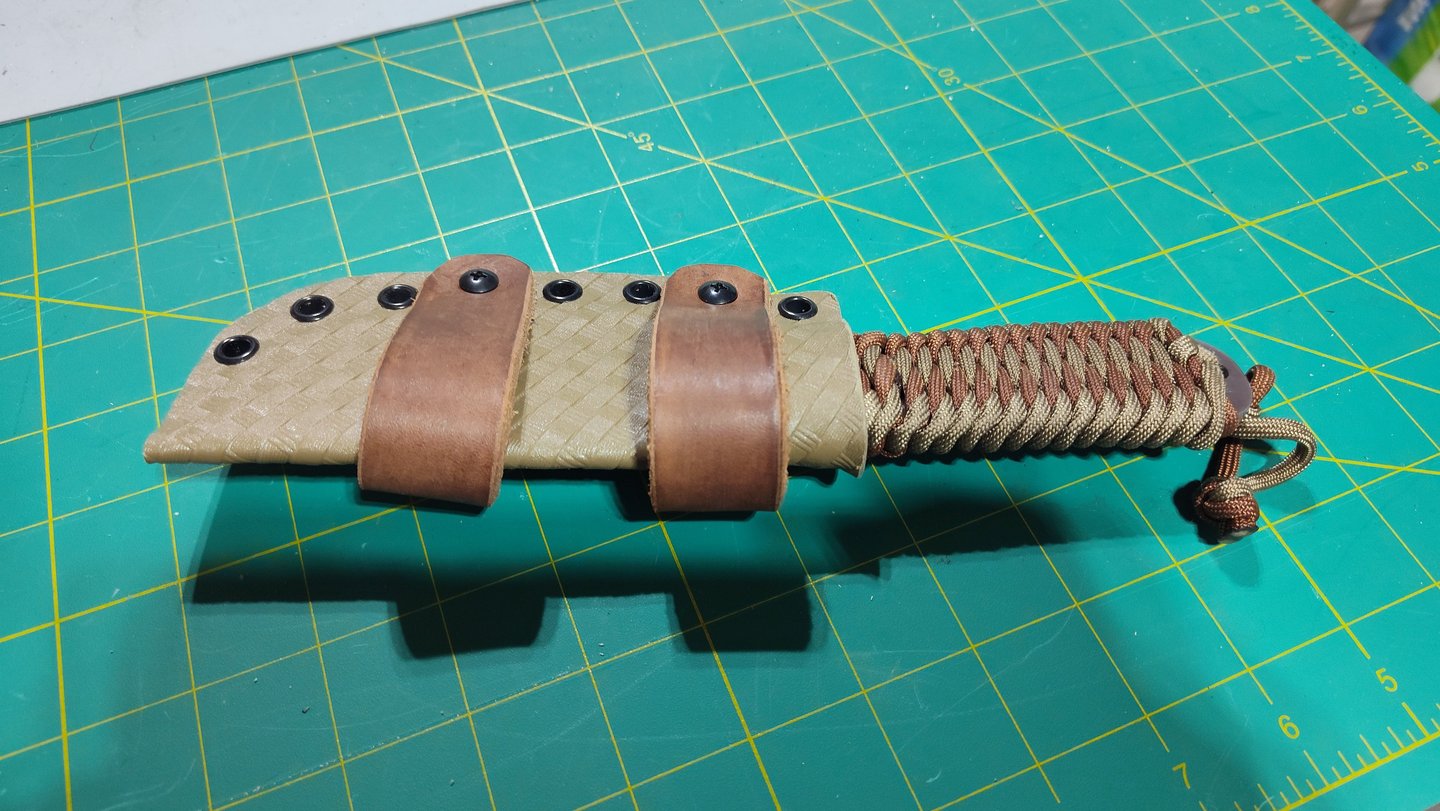 Paracord  knife