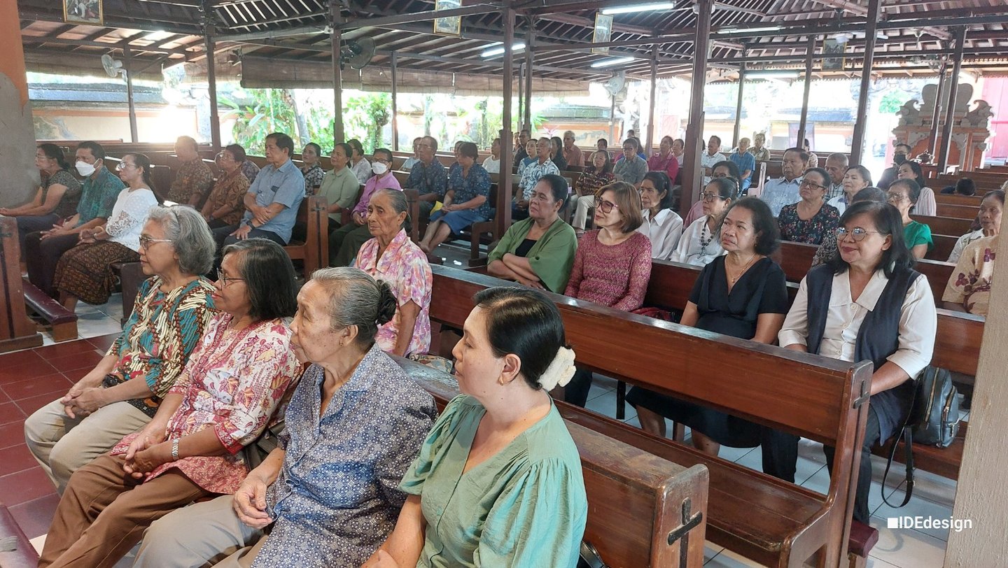 Paguyuban Lansia Paroki Tritunggal Mahakudus Tuka