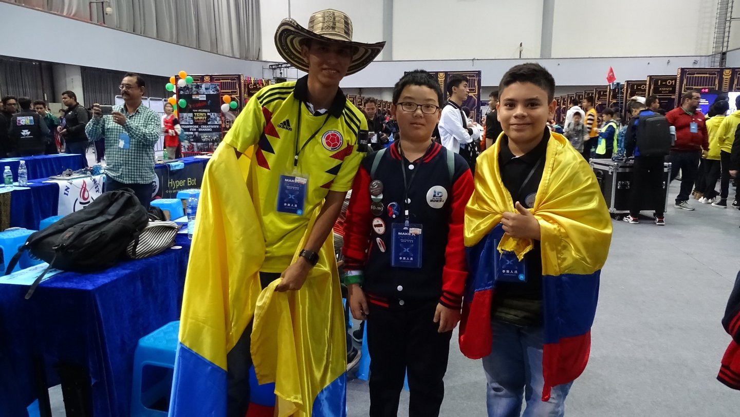 Participación Internacional en competencia de robótica China