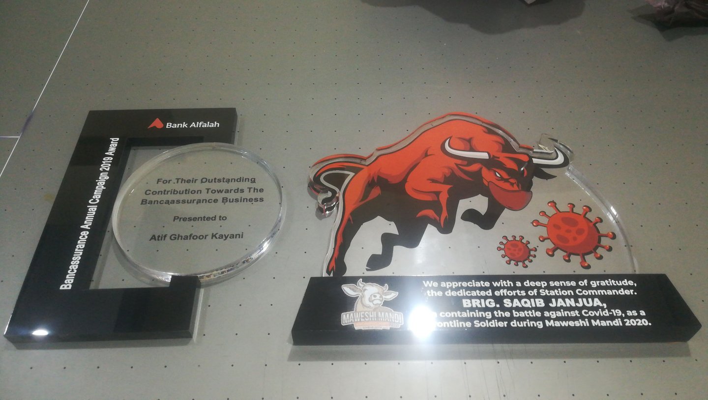 UV printing on transparent acrylic sheilds