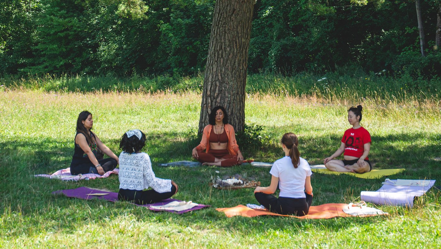 Designed Yoga Circle of Love Münich