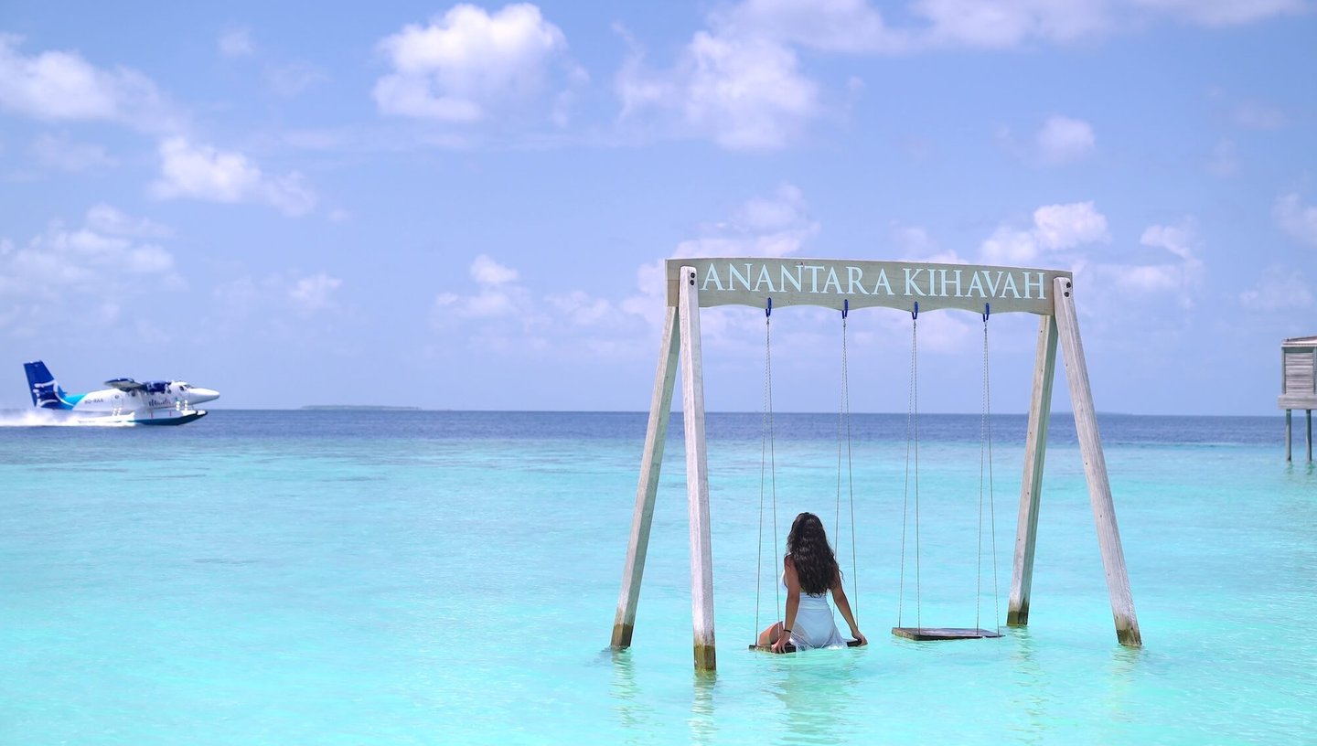 Anantara Kihavah Maldives swing